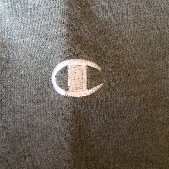 Champion Men’s Crew Neck Sweater - Picture 4 of 4